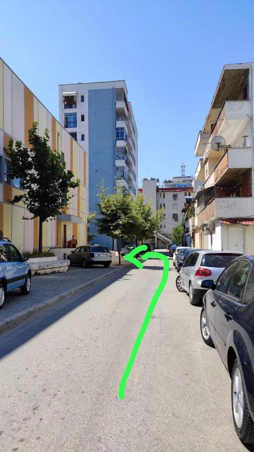 Lolu Apartment Plus Privat Parking Vlorë Esterno foto