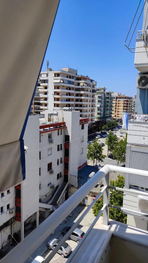 Lolu Apartment Plus Privat Parking Vlorë Esterno foto